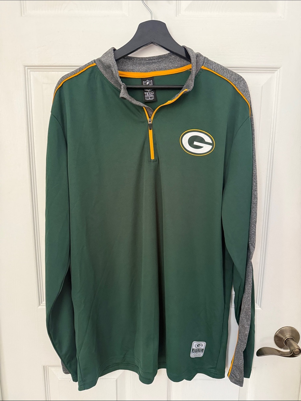 NFL men’s Green Bay Packers Quarter-Zip Hoodie
